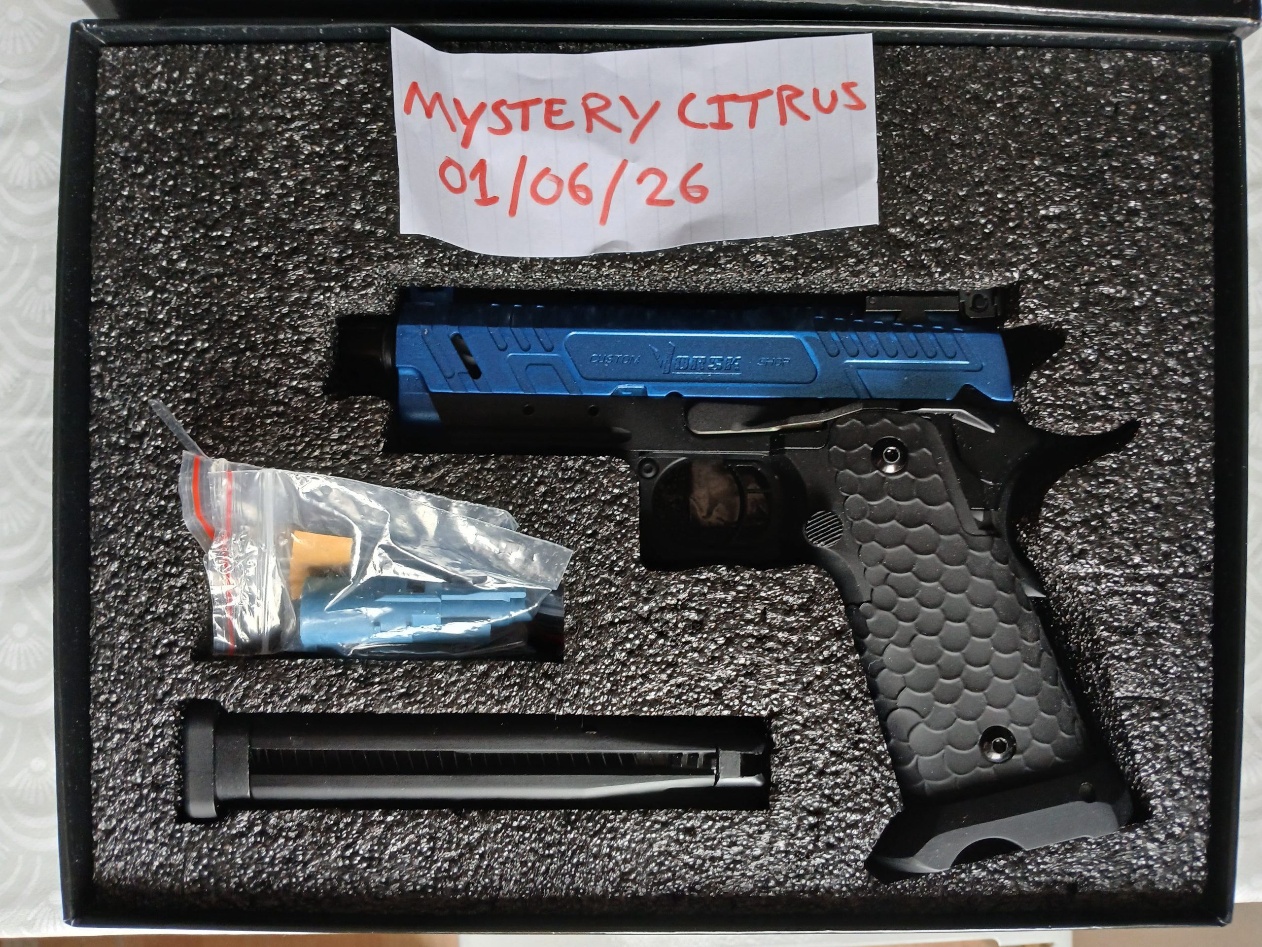 pistols5