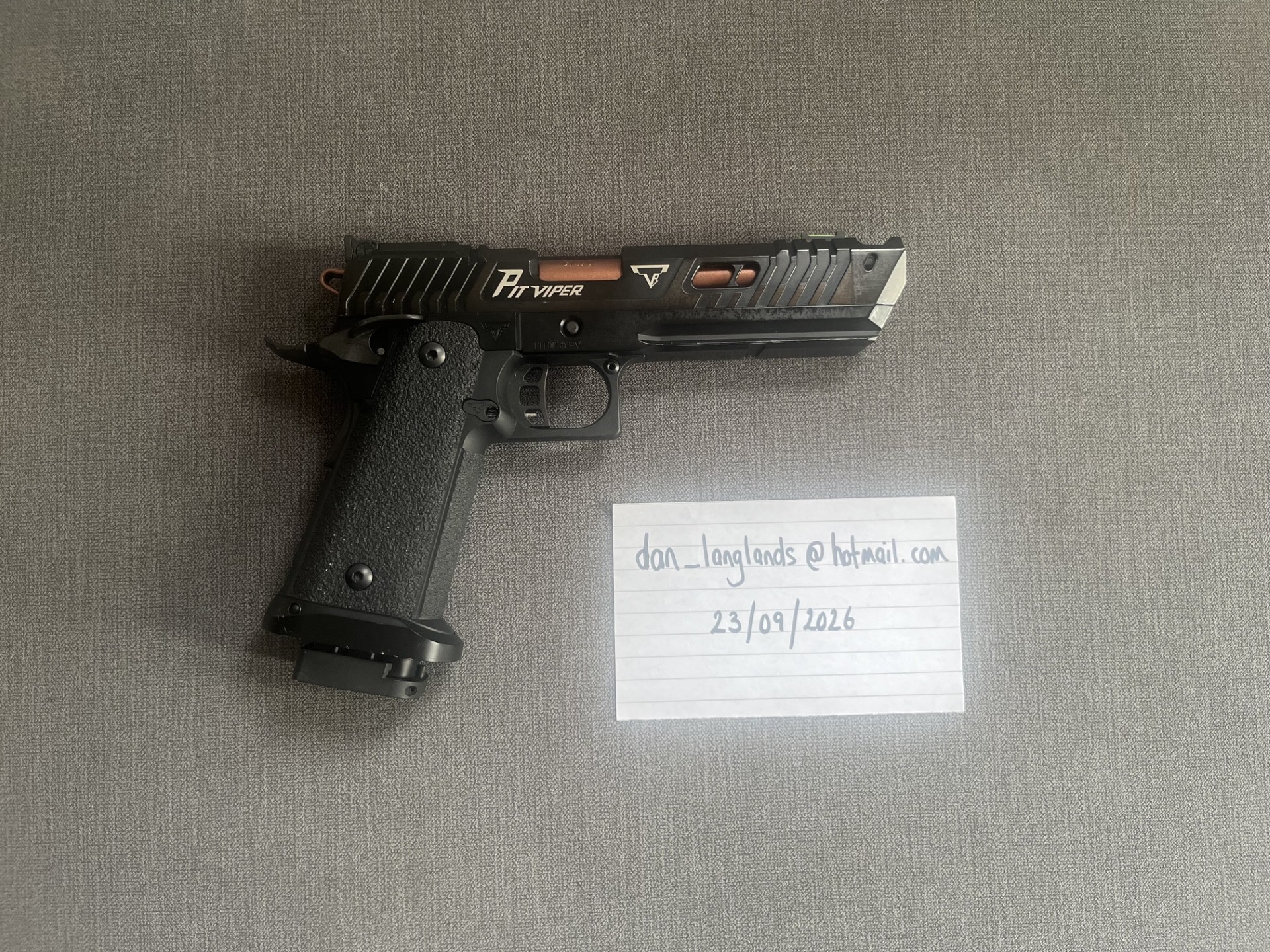 Pistol (Right)